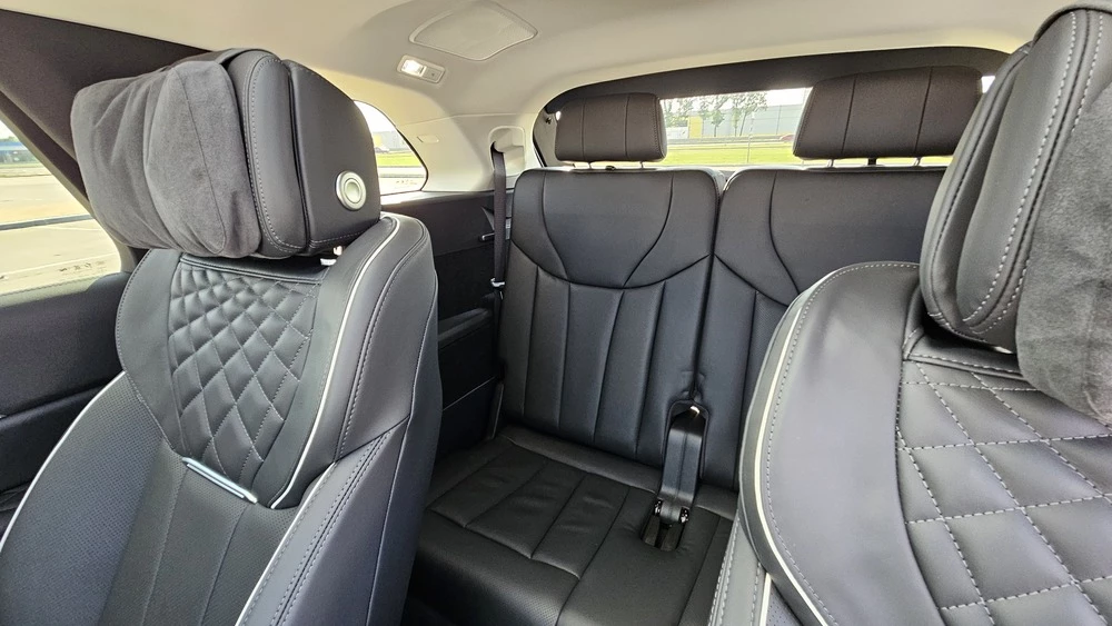 Hongqi E-HS9 тест салон интерьер сиденья третий ряд