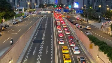 На каких авто ездили в Китае в 2025 году самые популярные автомобили в китае улица КНР гаунчжоу