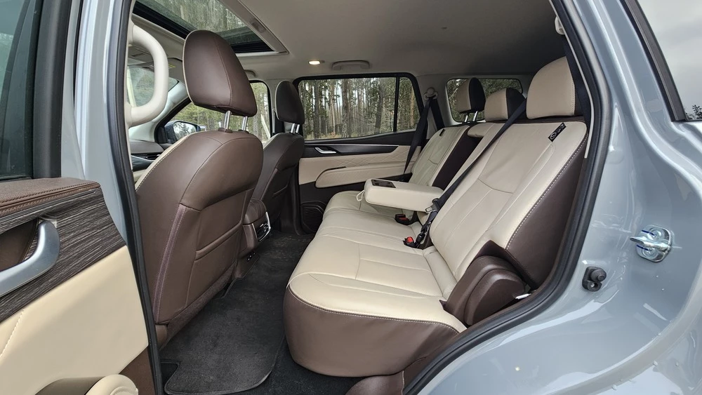 Oting Paladin салон интерьер второй ряд сиденья