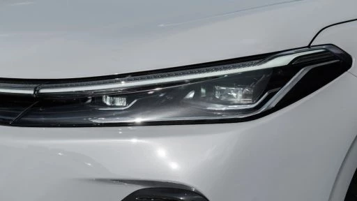 В Китае назвали самые дальнобойные гибриды для зимы geely galaxy a7 седан фара спереди