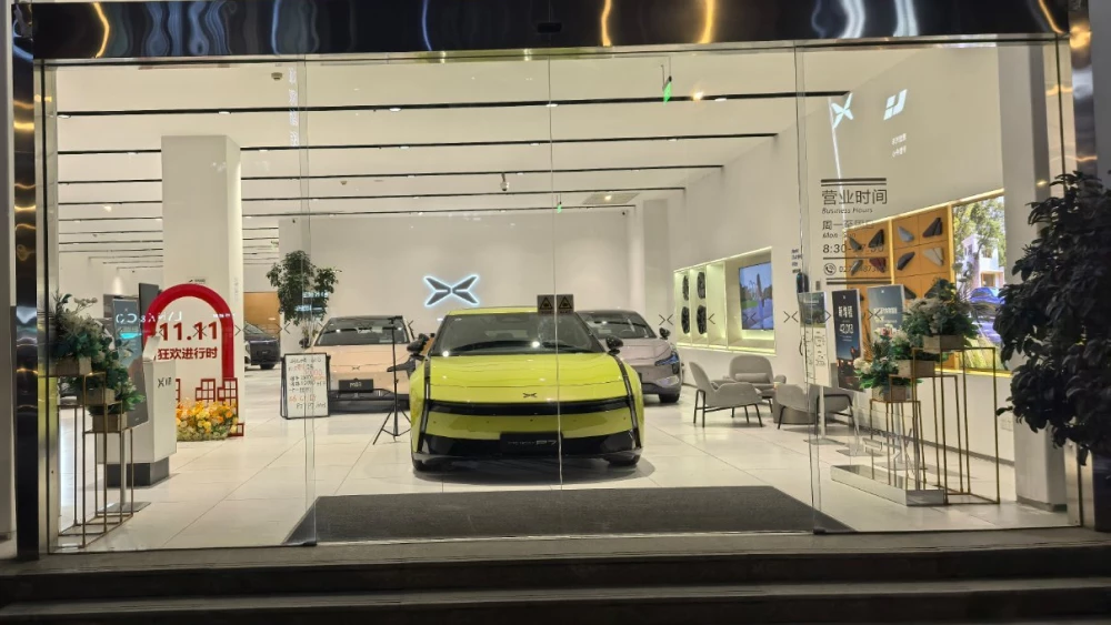 На каких автомобилях ездили в Китае в 2025 году дилерский центр xpeng в китае