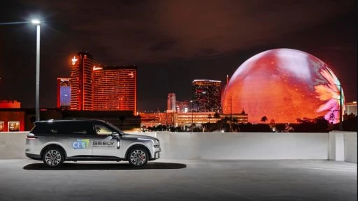 Американские автодилеры испугались китайских машин lynk & co 900 в лас-вегасе сбоку