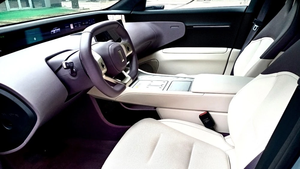 Avatr 12 тест салон интерьер первый ряд