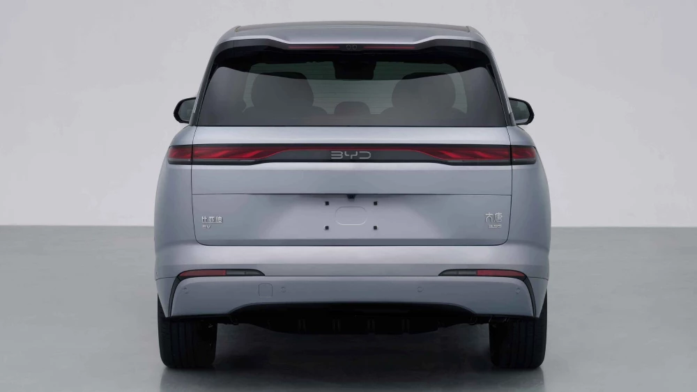 Четыре новых полноразмерных кроссовера раскрыли в Китае byd datang great tang сбоку сзади серый