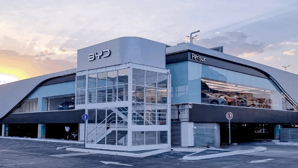 дилерский центр автосалон byd в мексике мехико