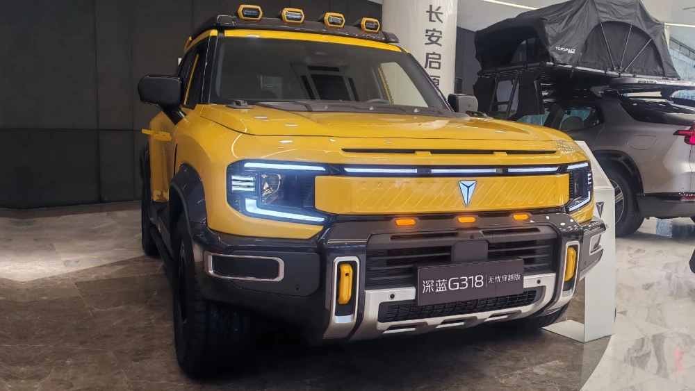 Компания Changan планирует значительно расширить модельный ряд в России в 2026 году deepal g318 сбоку спереди внедорожник желтый
