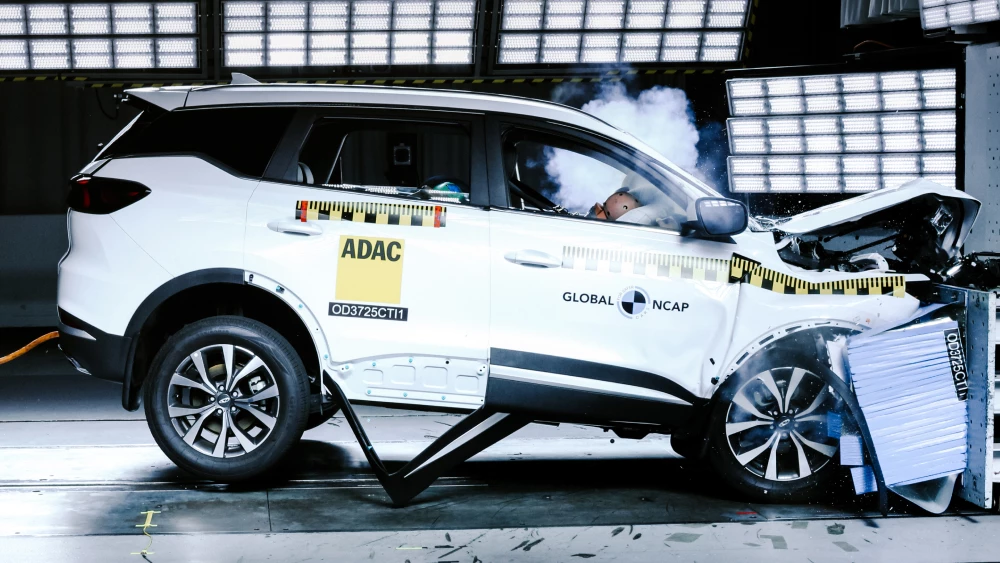 Chery Tiggo 7 Pro провалил краш-тест кроссовер сбоку белый global ncap две звезды