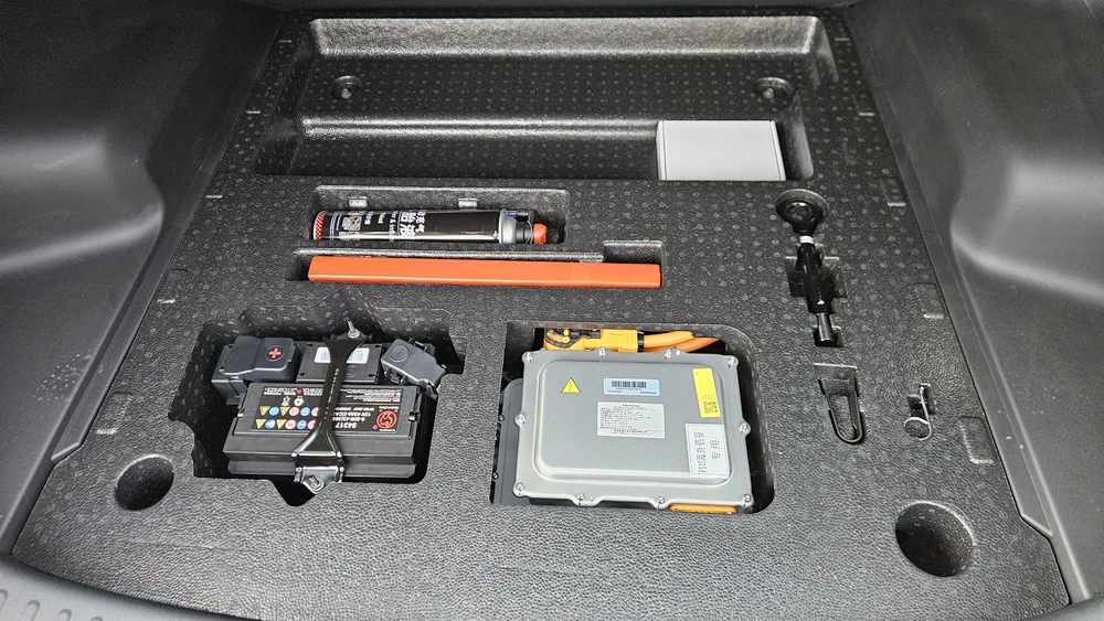 evolute i-space тест салон интерьер багажник подполье