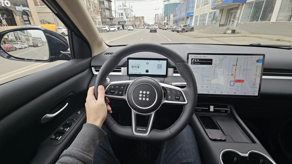 evolute i-space тест салон интерьер водитель за рулем