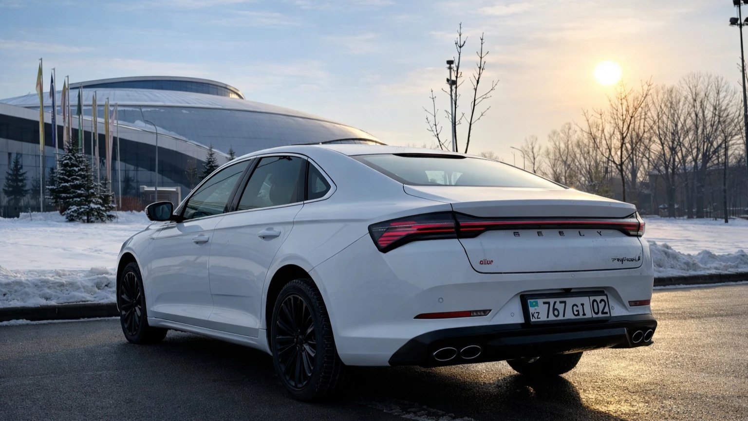 Geely Galaxy Preface в Казахстане сбоку сзади