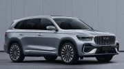 Кроссовер Geely Monjaro в модификации HEV сбоку спереди