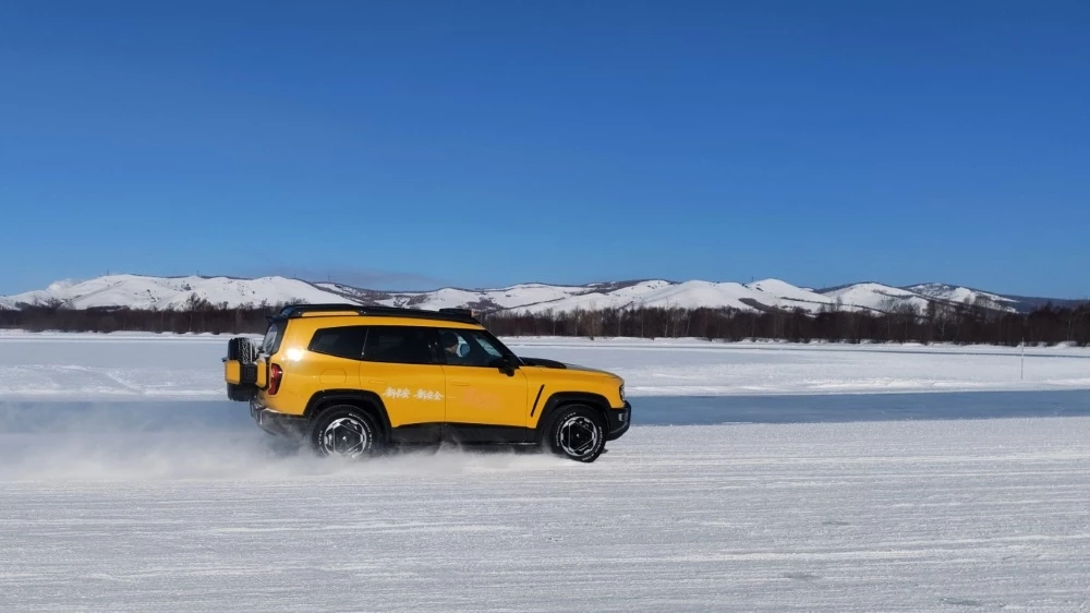 deepal g318 сбоку внедорожник желтый в якеши