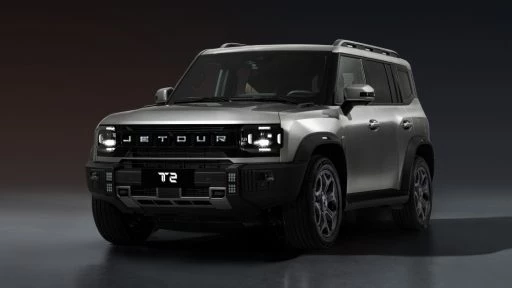 Обновленный кроссовер Jetour T2 сбоку спереди
