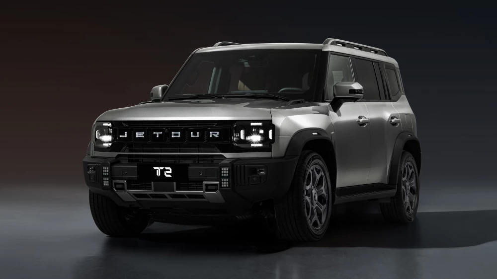 Обновленный кроссовер Jetour T2 сбоку спереди