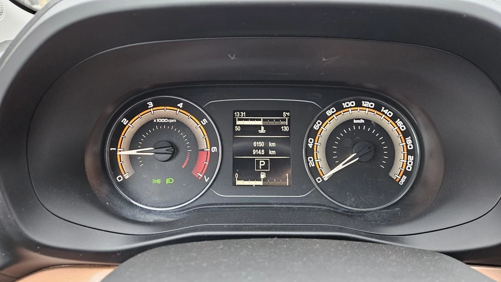 Lada Iskra салон интерьер приборная панель