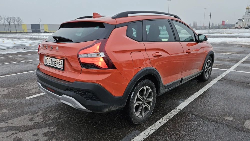 Lada Iskra SW универсал сбоку сзади