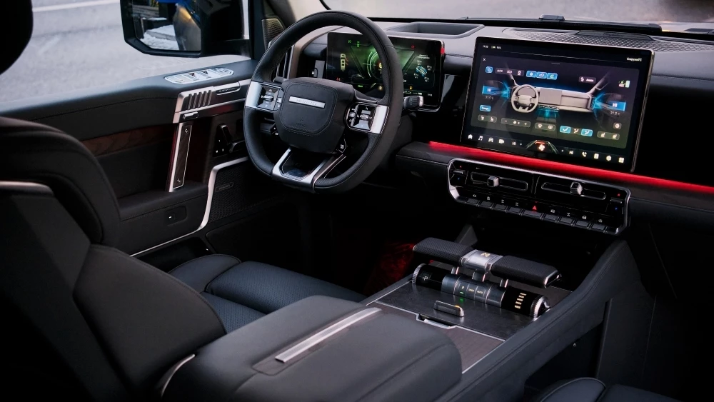 M-Hero I Limited Edition салон интерьер