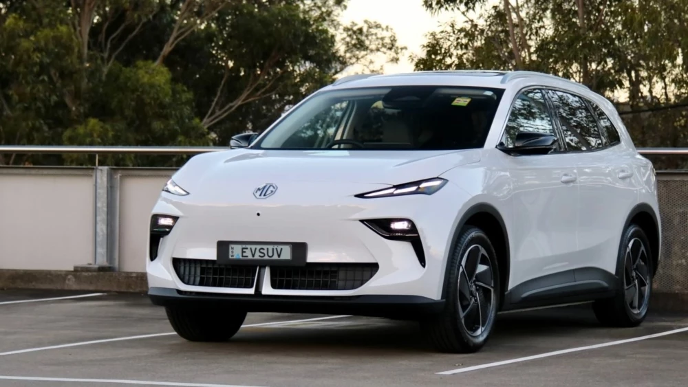 mgs5 ev спереди сбоку