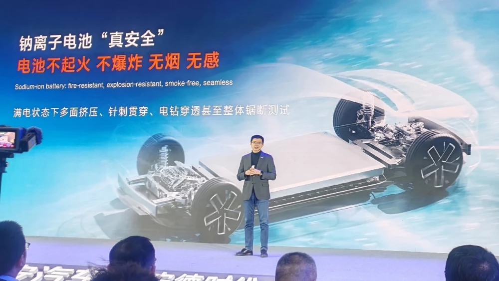 Новая батарея Changan и CATL эффективна в -50 градусов naxtra натрий-литиевая