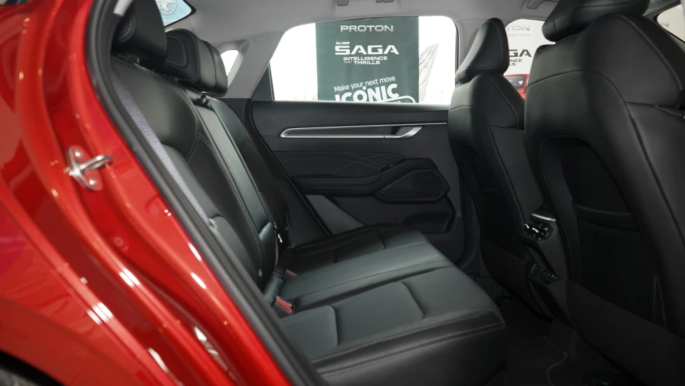 близнец Belgee S50 копия geely emgrand Proton S70 обновился новый турбомотор салон второй ряд сидений