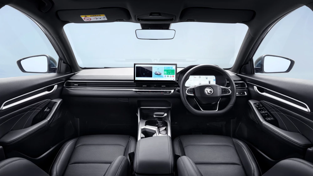 близнец Belgee S50 копия geely emgrand Proton S70 обновился новый турбомотор салон центральный экран