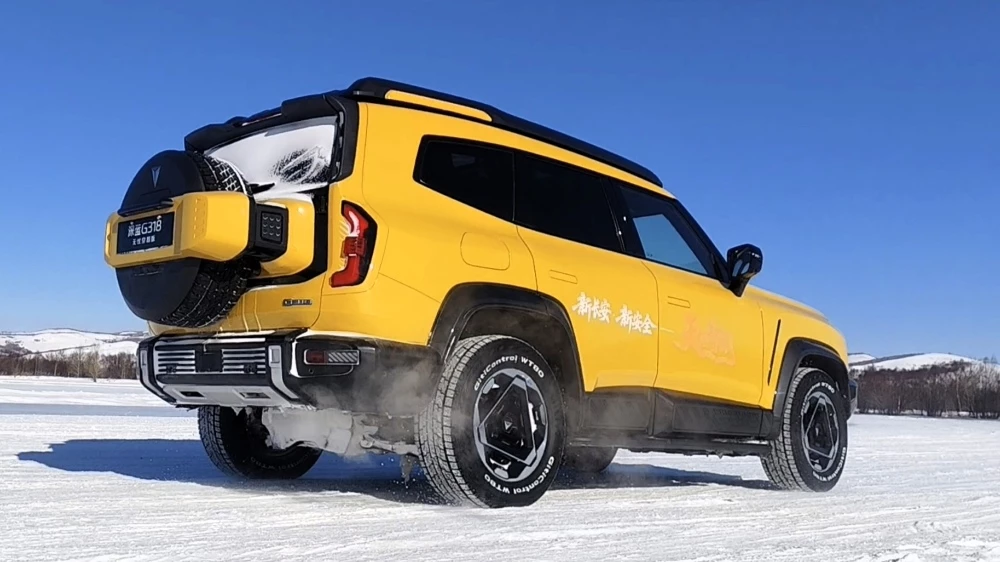 deepal g318 сбоку сзади внедорожник желтый в якеши