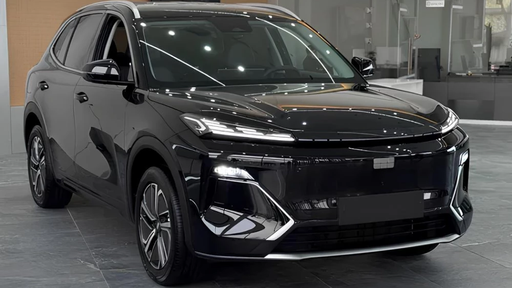 Три кроссовера марки Geely начали продавать в Узбекистане ex5 em-i сбоку спереди черный