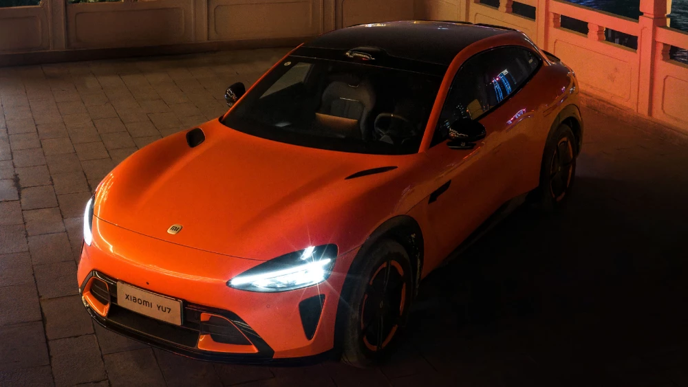 5 неочевидных фактов о китайском бестселлере Xiaomi YU7 самый большой капот материал алюминий площадь