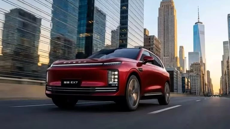 кроссовер exeed ex7 сбоку спереди