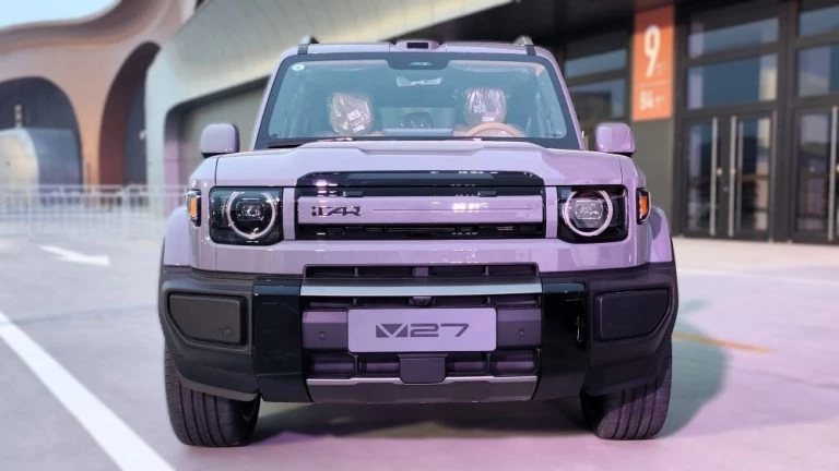старт продаж chery icar v27 спереди кроссовер