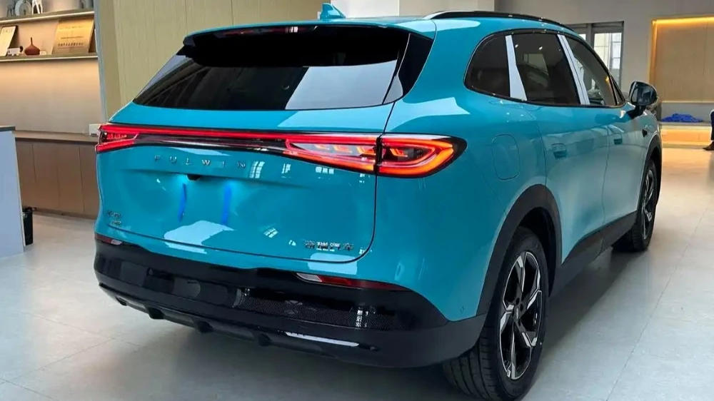 гибридный кроссовер chery fulwin t9l сзади сбоку 2026 предпродажи