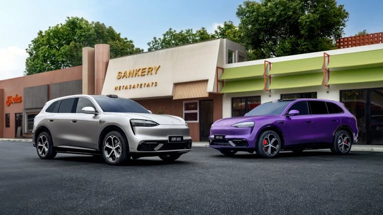 Aito M6 сбоку спереди