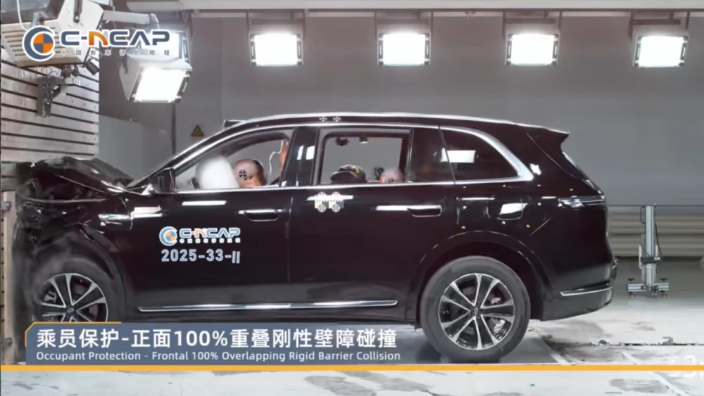 Кроссоверы Aito M7 второго поколения и Geely Galaxy M9 стали самыми безопасными автомобилями Китая по версии краш-теста C-NCAP aito m7 сбоку черный