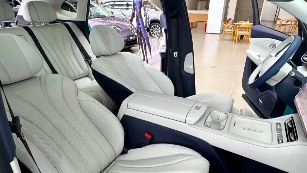 гибридный кроссовер chery fulwin t9l интерьер 2026 предпродажи