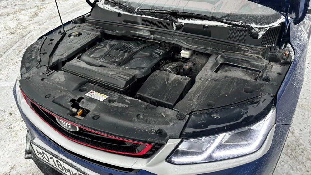 Belgee X50 мотор двигатель капот открыт крышка