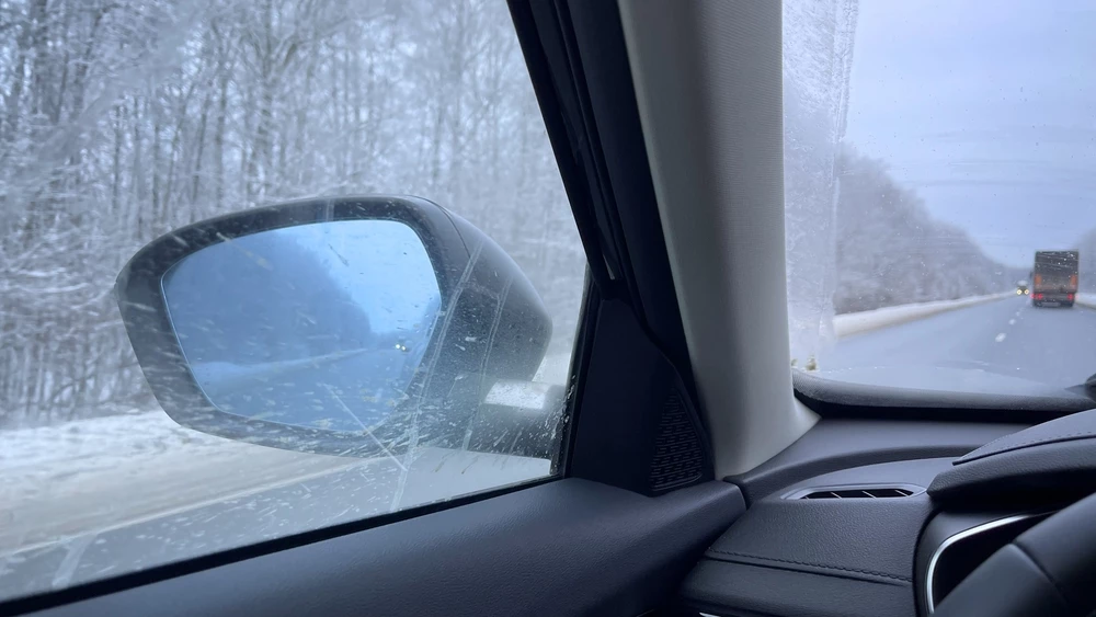 Belgee X70 тест владение салон интерьер боковое зеркало видимость