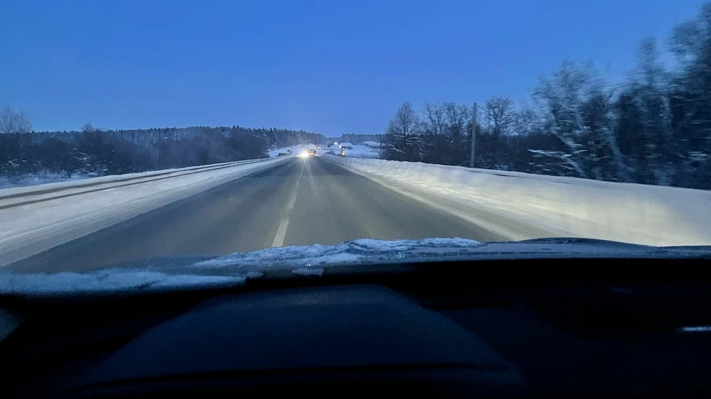 Belgee X70 тест владение салон интерьер свет фар вечером