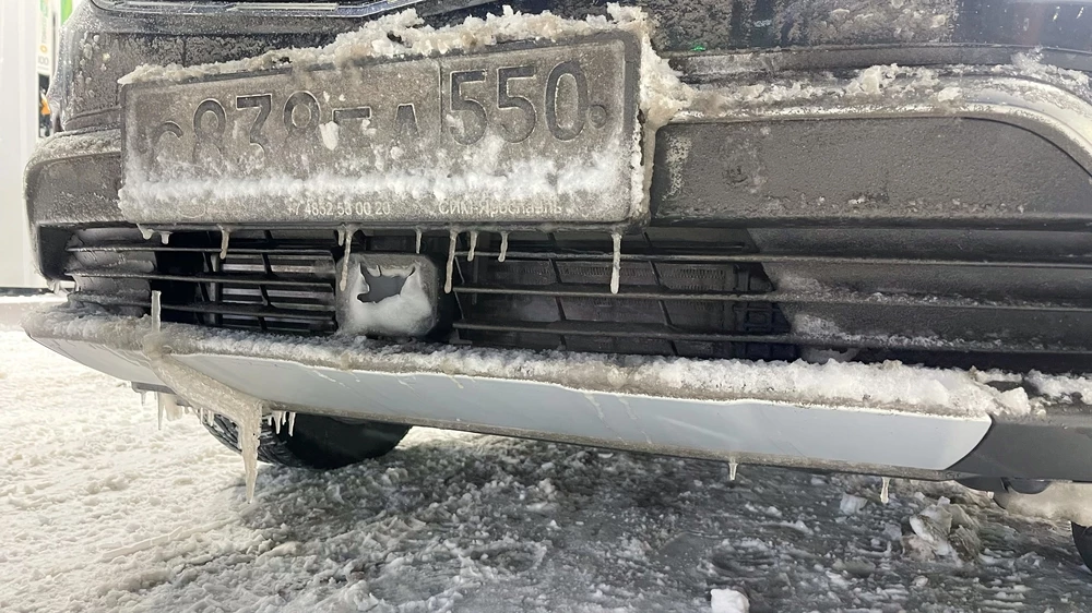 Belgee X70 сбоку тест владение радар круиза в снегу