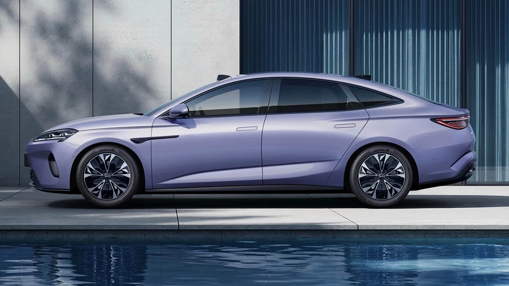 Электрический седан BYD Seal 07 EV