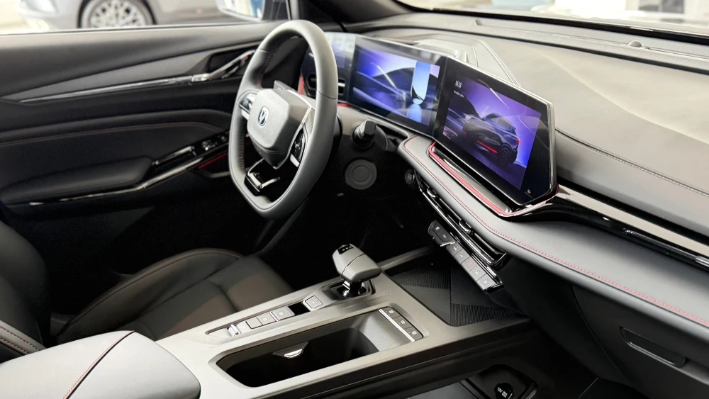 Changan CS35 Max у дилера в автосалоне салон интерьер купить новый липецк