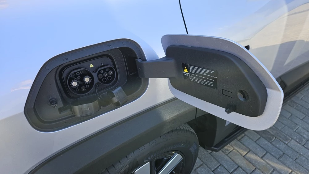 Deepal G318 лючок зарядный GB/T