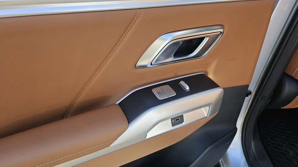 Deepal G318 салон интерьер дверные карты отделка клавиши