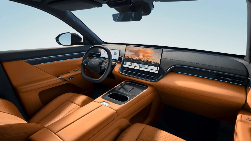 Кроссовер eπ 008 салон интерьер