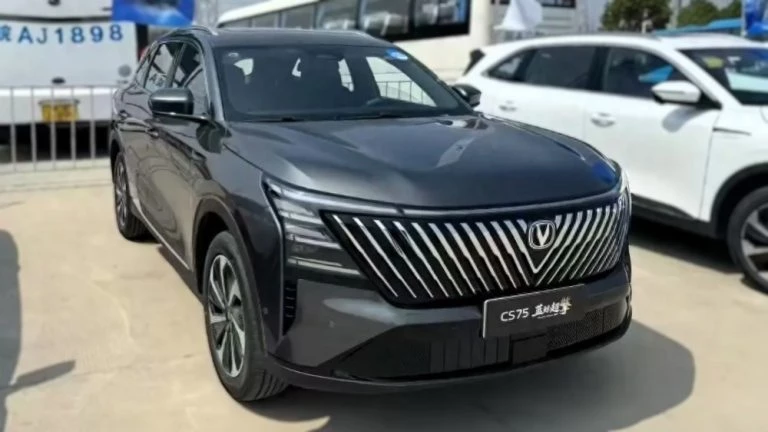 changan cs75 plus hev в китае кроссовер сбоку спереди гибрид