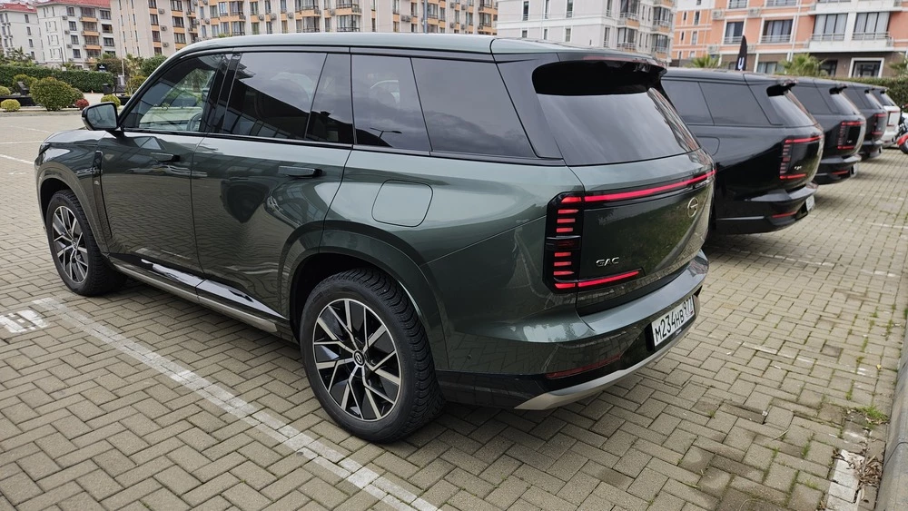 GAC S7 тест сбоку сзади