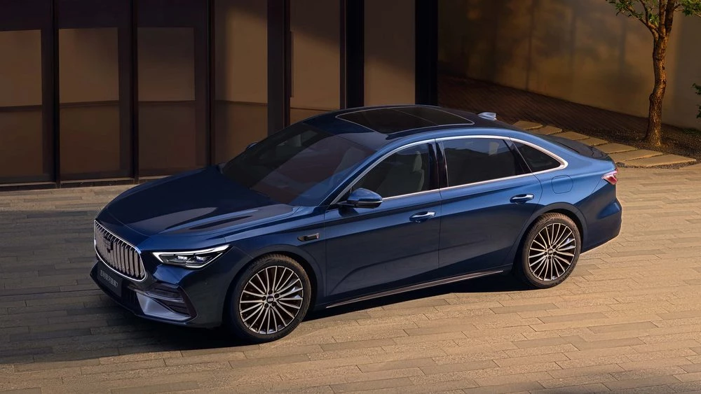 Седан Geely Galaxy Starshine 7 сбоку спереди