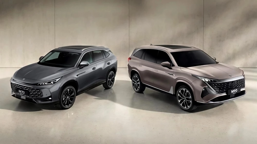 кроссоверы москвич м70 м90» спереди сбоку вместе