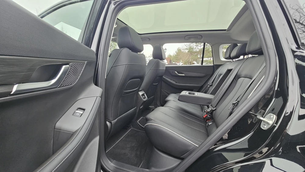 Jaecoo J6 салон интерьер второй ряд сиденья