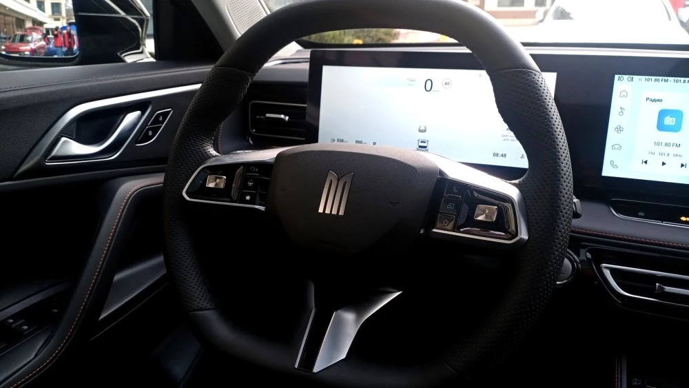 Кроссовер «Москвич М70» салон интерьер