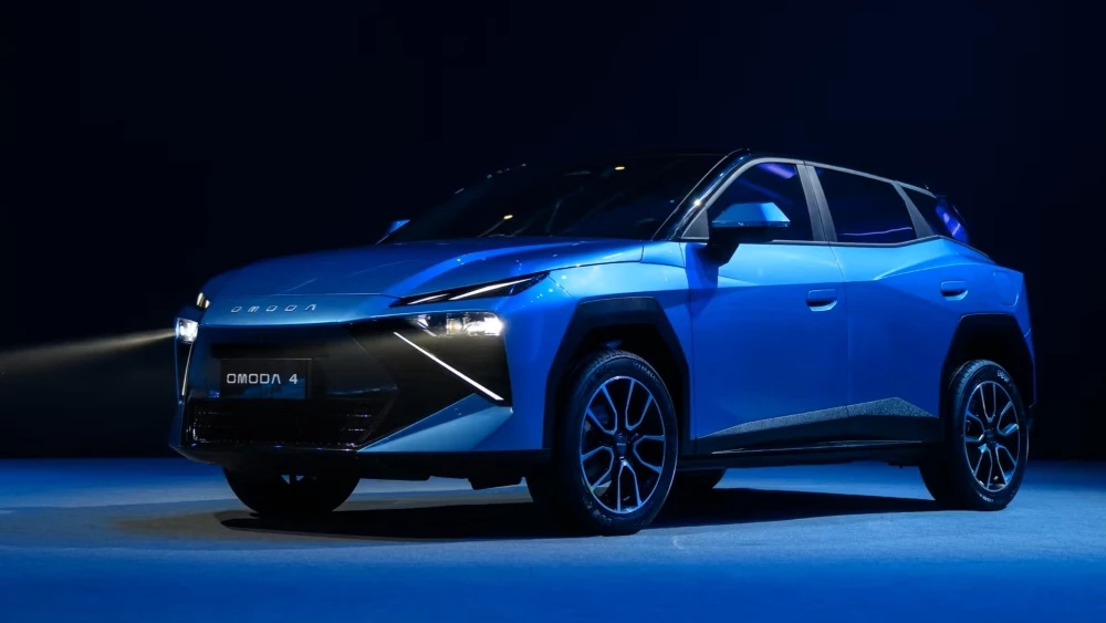 кроссовер omoda c4 презентация спереди сбоку